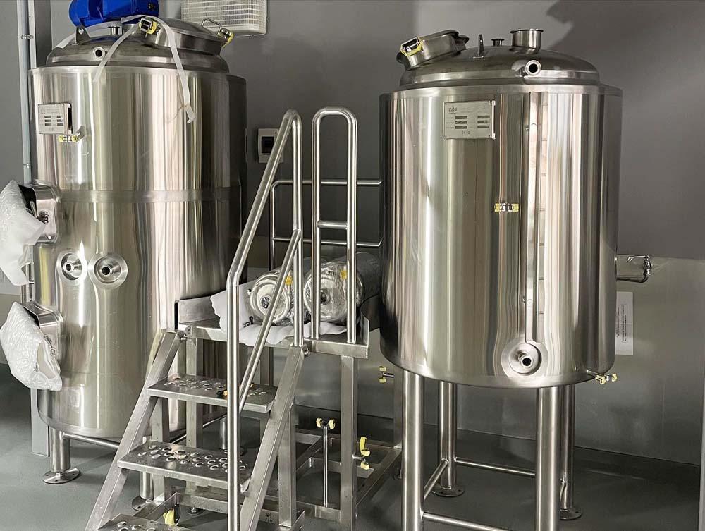 NAT BREW in Japan-300L Brewery Equipment By Tiantai